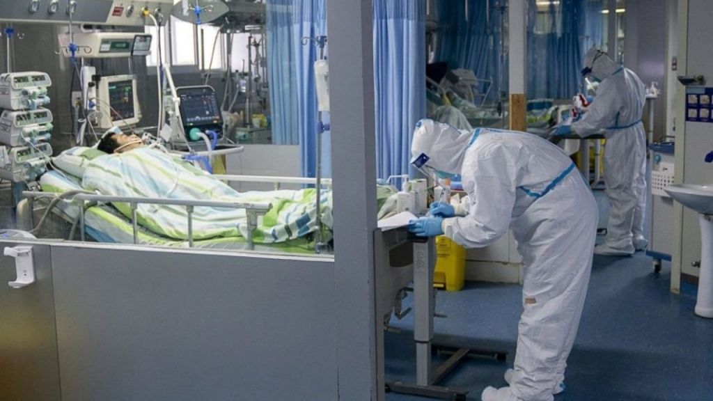 Κορωνοϊός : Εννέα στους δέκα ιαθέντες με παρενέργειες – Ποιες είναι οι συχνότερες