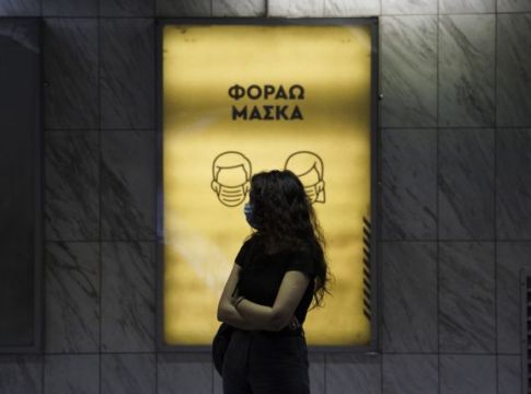 Κορωνοϊός : Κρίσιμες οι επόμενες δύο εβδομάδες – Όλα τα μέτρα στο τραπέζι για να σταματήσει η αναζωπύρωση του ιού