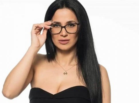 Big Brother : Με λυγμούς η Χριστίνα αποκάλυψε όλη την αλήθεια για το ροζ βίντεο