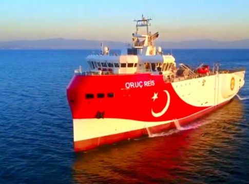 Oruc Reis : Απομακρύνεται το τουρκικό πλοίο – Πλέει με κατεύθυνση προς την Αίγυπτο