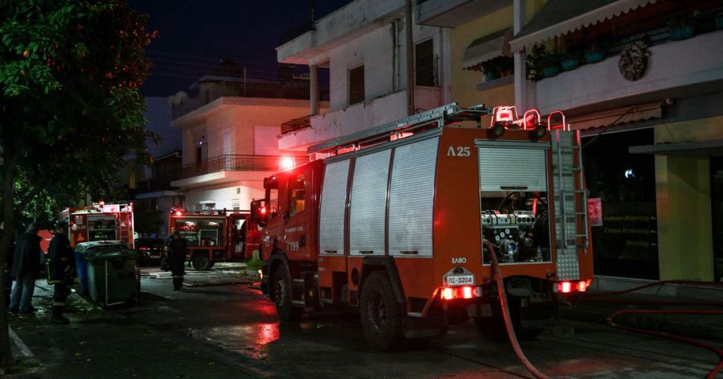 Τραγωδία στην Καλλιθέα : Ηλικιωμένος βρέθηκε απανθρακωμένος μετά την κατάσβεση πυρκαγιάς