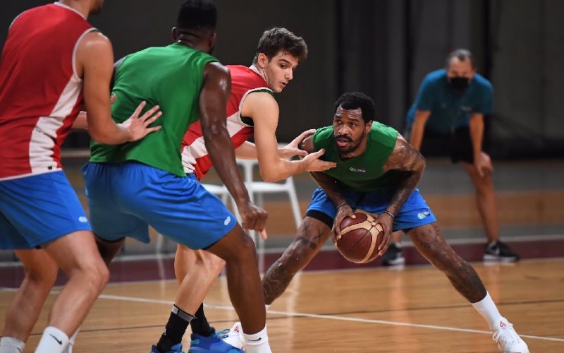 Τόφας : Ανακοίνωσε τρία θετικά κρούσματα κορωνοϊού (pic)