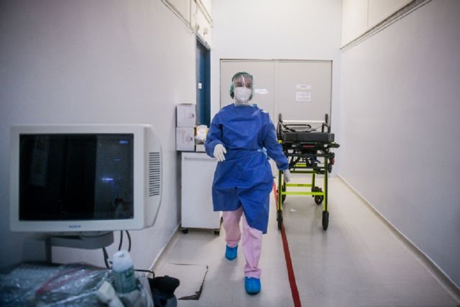 Κορωνοϊός : «Η πανδημία ξεκινά πραγματικά μόλις τώρα» – Καμπανάκι από κορυφαίο γερμανό λοιμωξιολόγο