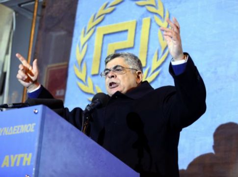 Χρυσή Αυγή : «Ταμπουρωμένοι» στα σπίτια τους Μιχαλολιάκος και Ρουπακιάς μετά την απόφαση