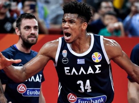 Ο Σίλβερ προανήγγειλε την απουσία του Αντετοκούνμπο από το Τόκιο