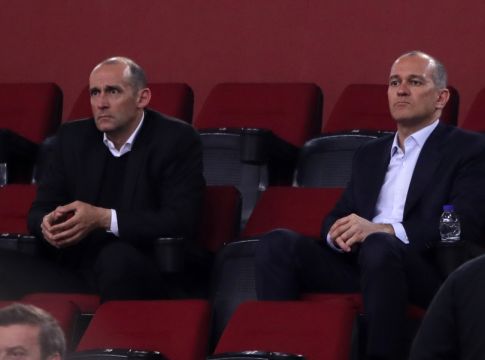 Ολυμπιακός : Κοντά στους παίκτες οι Παναγιώτης και Γιώργος Αγγελόπουλος