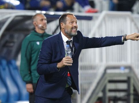 Εθνική Ελλάδας : Θυμήθηκε τον Τζαβέλλα ο Φαν Σίπ
