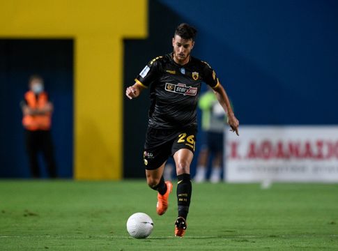 ΑΕΚ : Σκέφτεται Χνιντ – Νεντελτσεάρου ενόψει ΠΑΟΚ ο Καρέρα