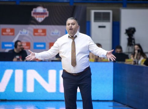 Γιατράς : «Ανυπομονούμε για την πρώτη νίκη στην έδρα μας»