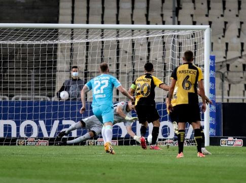 ΑΕΚ – Βόλφσμπουργκ : Το χαμένο πέναλτι του Μάνταλου (vid)