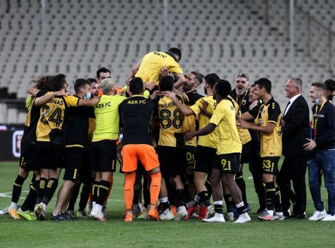 Ετσι έκανε την επική ανατροπή η ΑΕΚ (vids)