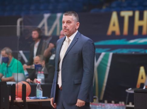 Παπαθεοδώρου : «Πρέπει να παρουσιάσουμε καλύτερη εικόνα σε σχέση με αυτήν της πρώτης αγωνιστικής»