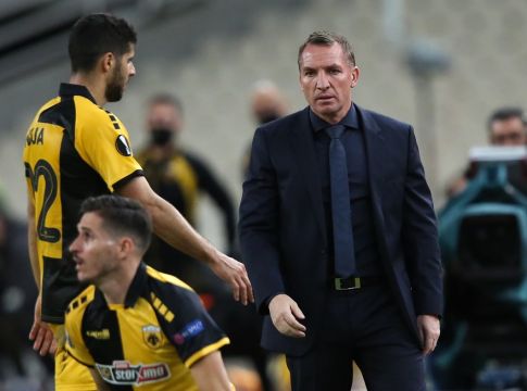 Ρότζερς : «Πολύ όμορφο το γκολ της ΑΕΚ – Δεν ήταν καλό το γήπεδο»