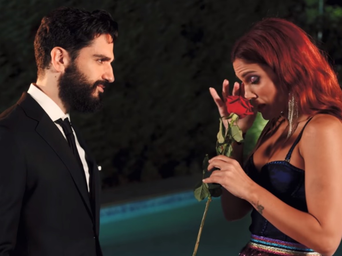 The Bachelor : Ο Ατζαράκης, η Συνατσάκη και η Μελιτά τρολάρουν με μοναδικό τρόπο το reality αγάπης (video)