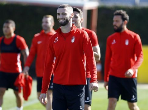 Νοσοκομείο θυμίζει η Γρανάδα