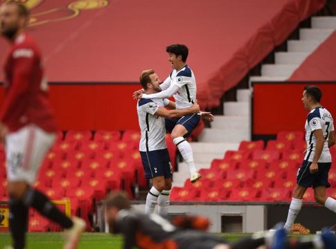 «Διαστημική» Τότεναμ διασύρει τη Μάντσεστερ Γιουνάιτεντ στο ημίχρονο (vids)