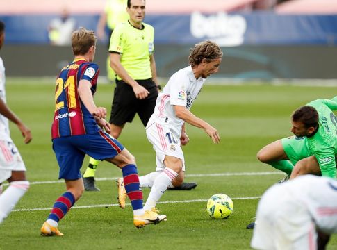 Ο καταλανικός Τύπος μιλά για… ληστεία στο Clasico (pics)