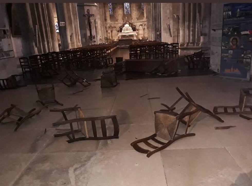 Γαλλία : Τρεις νεκροί σε επίθεση με μαχαίρι σε εκκλησία στη Νίκαια