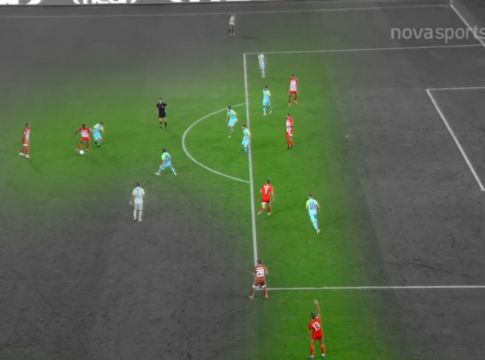 Απίθανος διάλογος: «Γιατί οφσάιντ;» – Βοηθός: «Γιατί είσαι πιο μπροστά εσύ…» (Vid)