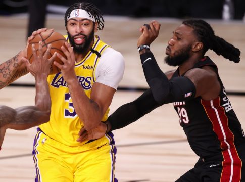 Σαρωτικοί οι Λέικερς, 116-98 τους Χιτ