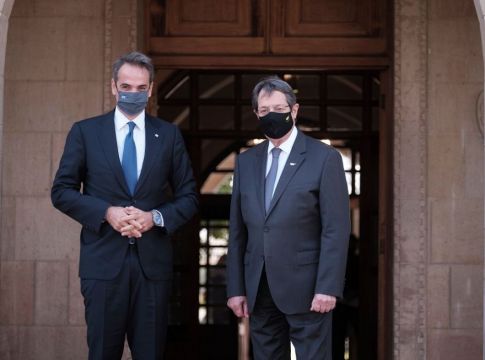 Συνάντηση Μητσοτάκη με Αναστασιάδη : Οι προκλήσεις της Τουρκίας δεν αφορούν μόνο την Ελλάδα και την Κύπρο