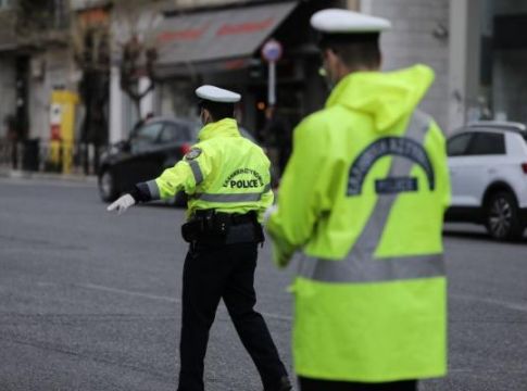 Καραμανλής : Ενδεχόμενοι περιορισμοί στις μετακινήσεις στους επιβαρυμένους νομούς