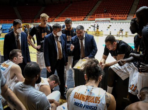 Γιατράς : «Παίξαμε συγκεντρωμένα και παθιασμένα»