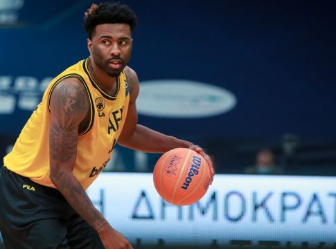 ΜακΚόλουμ για Λάνγκφορντ : «Βάζει καλάθια όποτε θέλει»