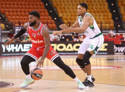 O rookie Μάρτιν ξεχώρισε την πρώτη αγωνιστική (vid)