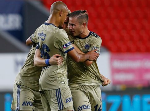 Πέλκας : «Χαρούμενος που σκόραρα στο ντεμπούτο μου»