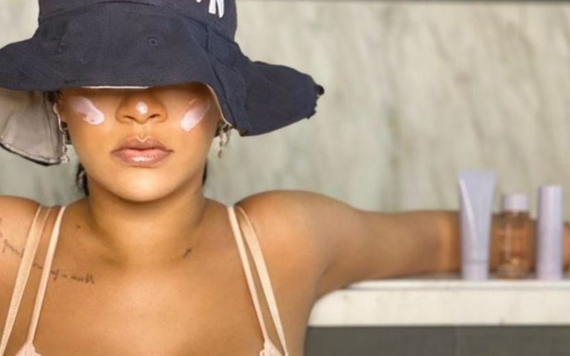 Η τέλεια απάντηση της Rihanna όταν την κοροϊδεψαν σε φωτογραφία της