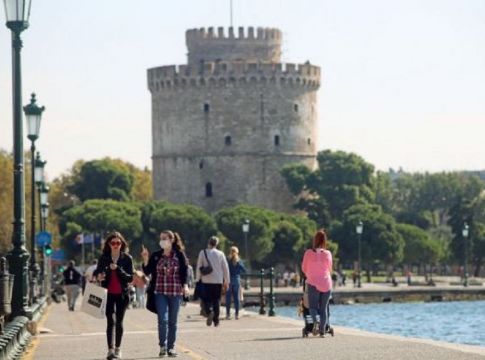 Κορωνοϊός : Εφιαλτικά τα νούμερα για τη Θεσσαλονίκη – 2 στα 10 κρούσματα στη συμπρωτεύουσα –Βελτίωση στην Αττική