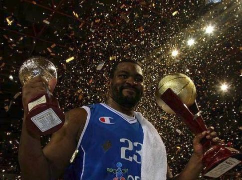 Σχορτσιανίτης : «Δεν θα ξαναπαίξω, θέλω να ασχοληθώ με παιδιά»