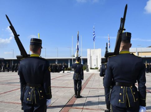 Συναγερμός στη Σχολή Ευελπίδων : Πληροφορίες για δεκάδες κρούσματα – Σε καραντίνα για δύο εβδομάδες