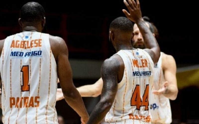 Εντυπωσιακό κάρφωμα του Τζέιμς κόντρα στη Ναντέρ (vid)