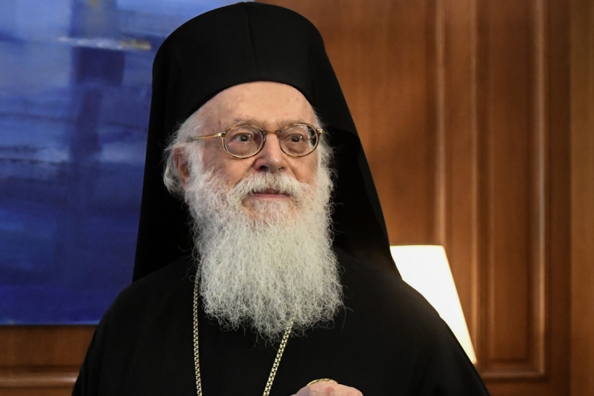 Εξιτήριο στις 12 το μεσημέρι για τον Αρχιεπίσκοπο Αλβανίας Αναστάσιο