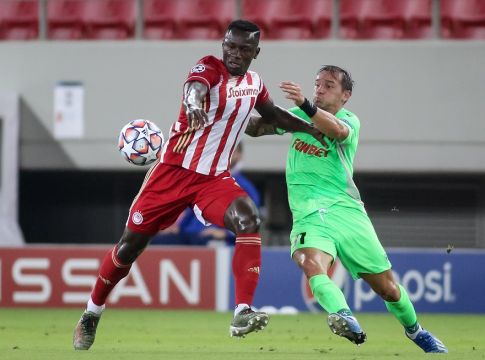 Ολυμπιακός : Η επιστροφή του 4-3-3 και τα κλειδιά στον Καμαρά