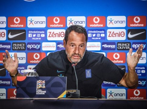 Φαν Σιπ : «Είναι καλή η πίεση που έχουμε για τη Σλοβενία, είναι τελικός»