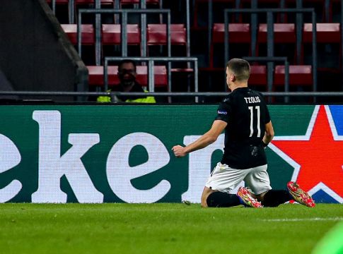 «Η Ντόρτμουντ παρακολουθεί στενά τον Τζόλη»