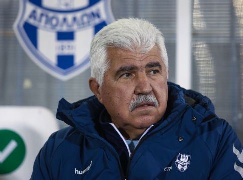 Το σπουδαίο ρεκόρ του Παράσχου με 900 αγώνες ως παίκτης και προπονητής