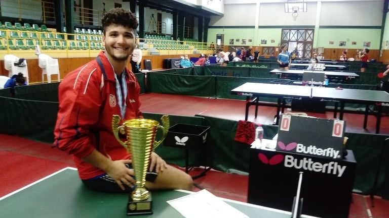 Ο Κορδούτης και η Παπαδημητρίου τους τίτλους στο Πανελλήνιο πρωτάθλημα επιτραπέζιας αντισφαίρισης Ελπίδων