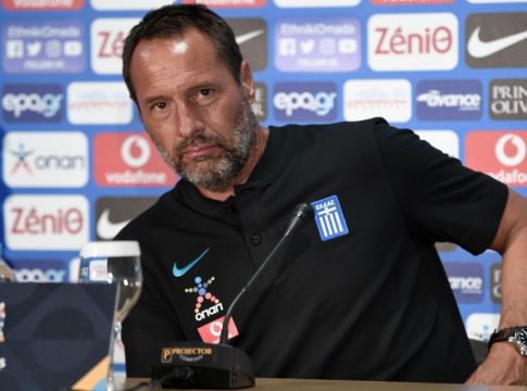 Φαν Σιπ : «Πολλοί ξένοι στο ελληνικό πρωτάθλημα – Δεν υπάρχει βάθος»