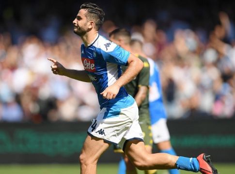 «Ένταση μεταξύ Μανωλά και Ντε Λαουρέντις λόγω Ολυμπιακού»