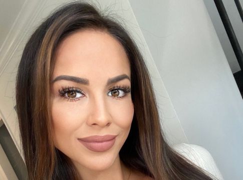 Η Μelissa Riso θα σας κάνει να ξεχάσετε τα πάντα (pics)