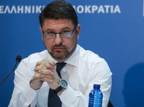 Ποιες περιοχές μπαίνουν από το Σάββατο σε «βαθύ κόκκινο» – Τι είπε ο Χαρδαλιάς