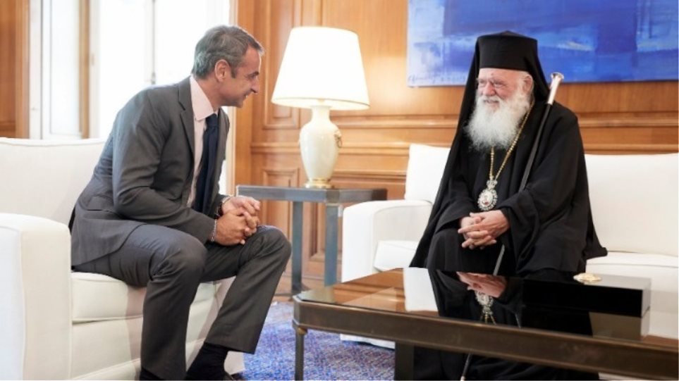 Κορωνοϊός : Δύο μέρες πριν διαγνωστεί θετικός ο Αρχιεπίσκοπος συναντήθηκε με τον πρωθυπουργό