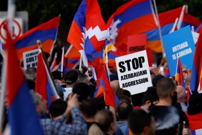 Αρμενία : Οργισμένοι διαδηλωτές εισέβαλαν στο Κοινοβούλιο μετά την υπογραφή της εκεχειρίας