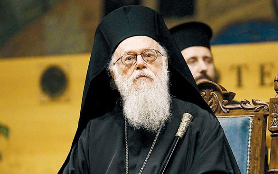 Θετικός στον κορωνοϊό ο Αρχιεπίσκοπος Αλβανίας Αναστάσιος – Μεταφέρεται με C-130 στην Αθήνα