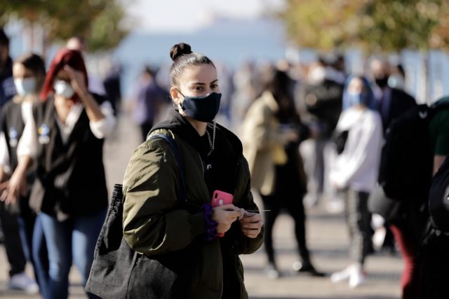 «Βόμβα» Πέτσα – «Δεν αποκλείεται γενικό lockdown σε όλη τη χώρα»