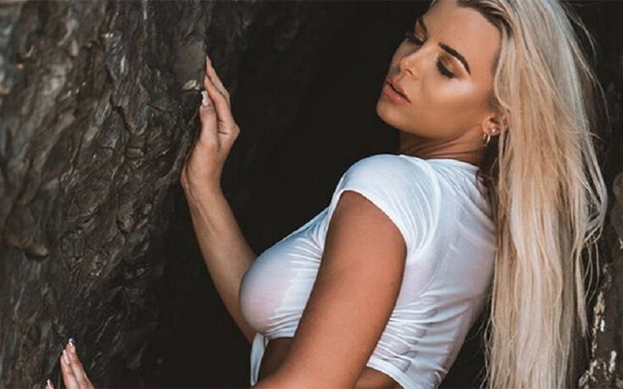 Η Chloe Patterson θα σας βάλει σε μεγάλο πειρασμό (pics)